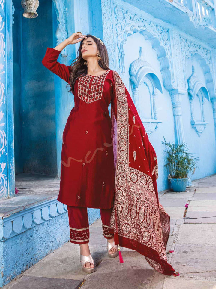 Designer Readymade Salwar Kameez Online in Maroon