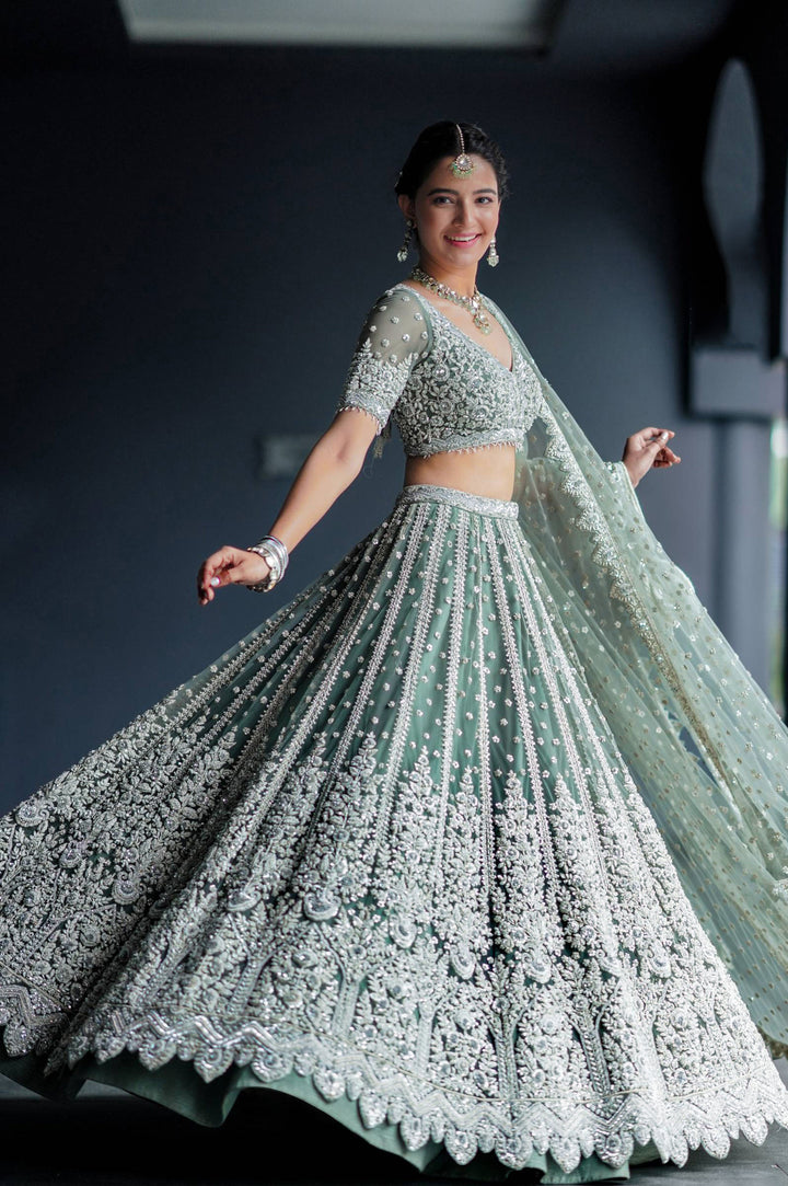 Stunning green Bridal Partywear Lehenga Choli