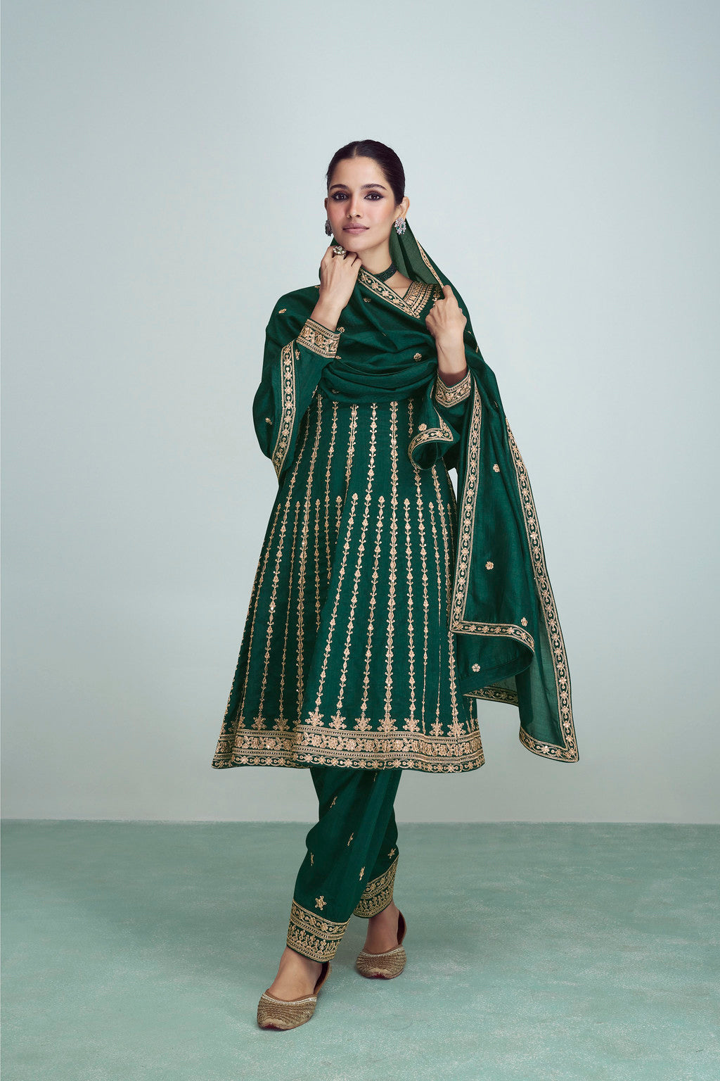 Exquisite Green Premium Silk Indian Salwar Kameez