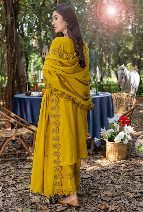 Yellow embroidered Pakistani Salwar Suits