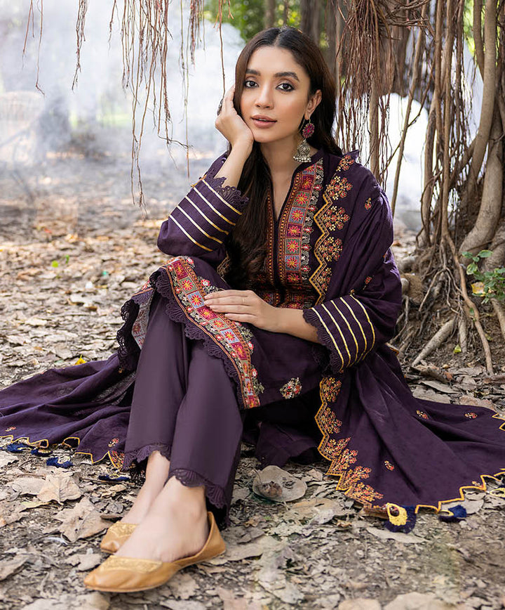 Purple embroidered Pakistani Salwar Suits